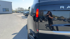 Land Rover Range Rover 3.0 D300 SE 4dr Auto Diesel Estate